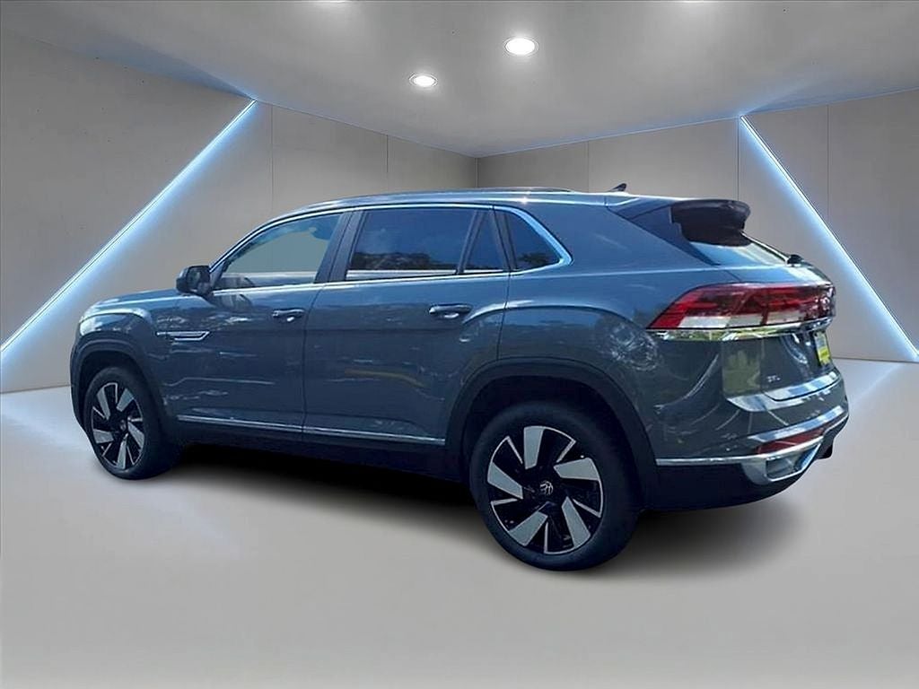 2025 Volkswagen Atlas Cross Sport 2.0T SEL