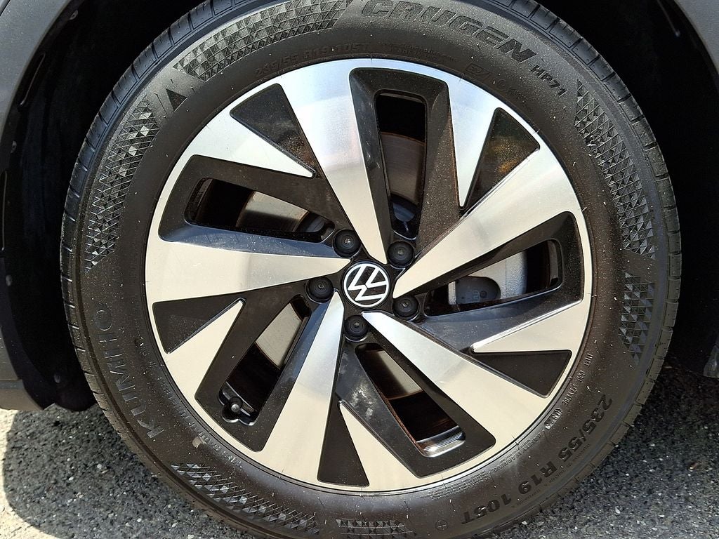 2023 Volkswagen ID.4 Pro