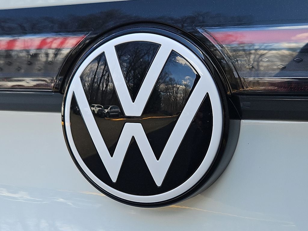 2023 Volkswagen ID.4 Pro