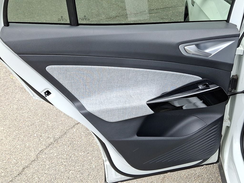 2025 Volkswagen ID.4 Pro