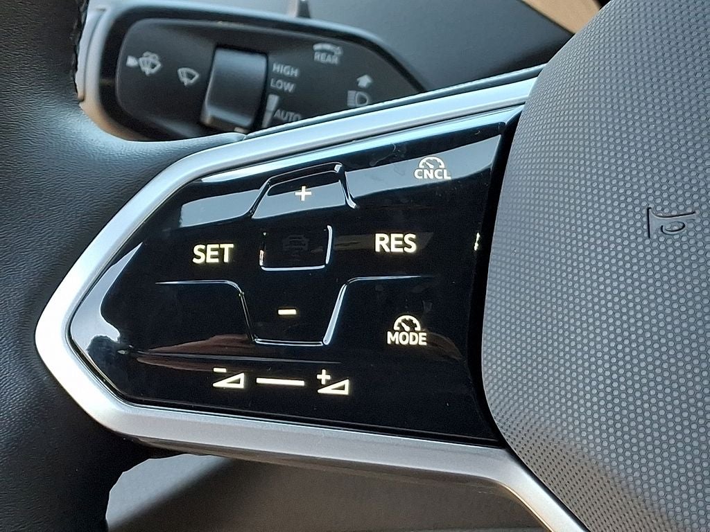 2025 Volkswagen ID.4 Pro