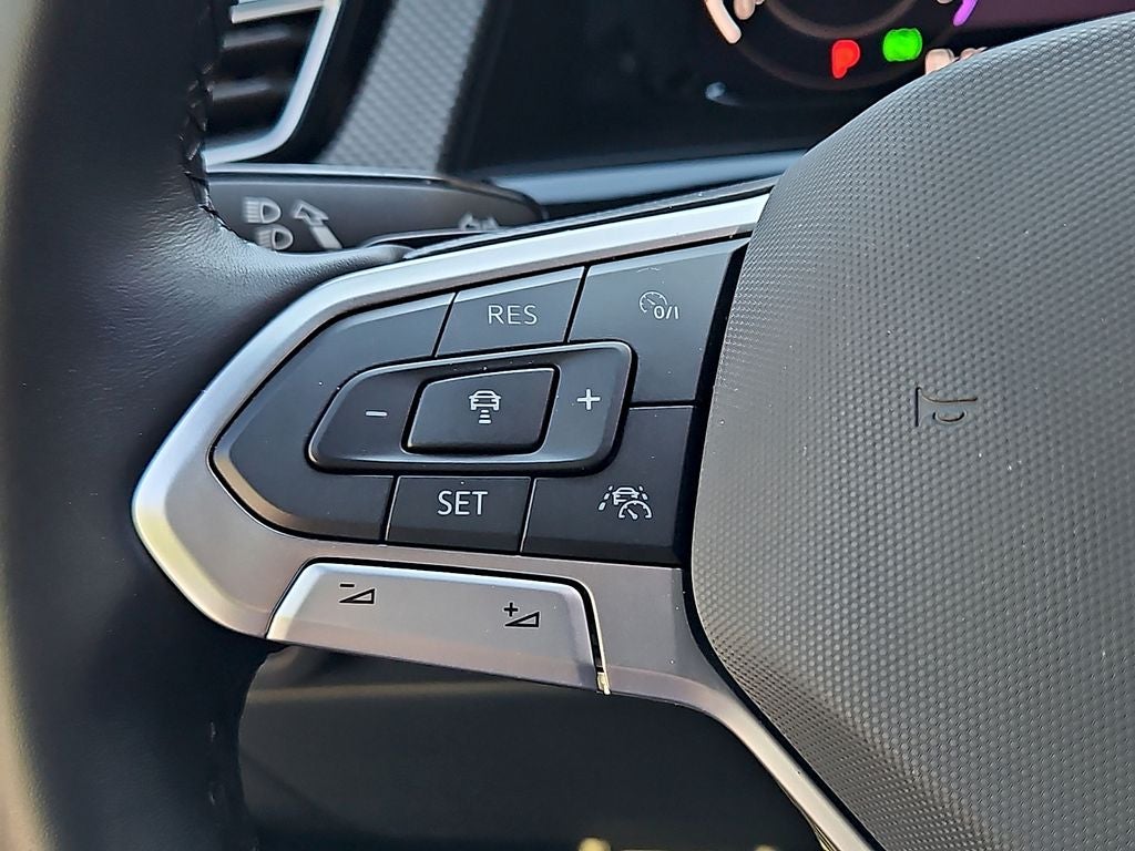 2026 Volkswagen Atlas Cross Sport SEL Premium R-Line