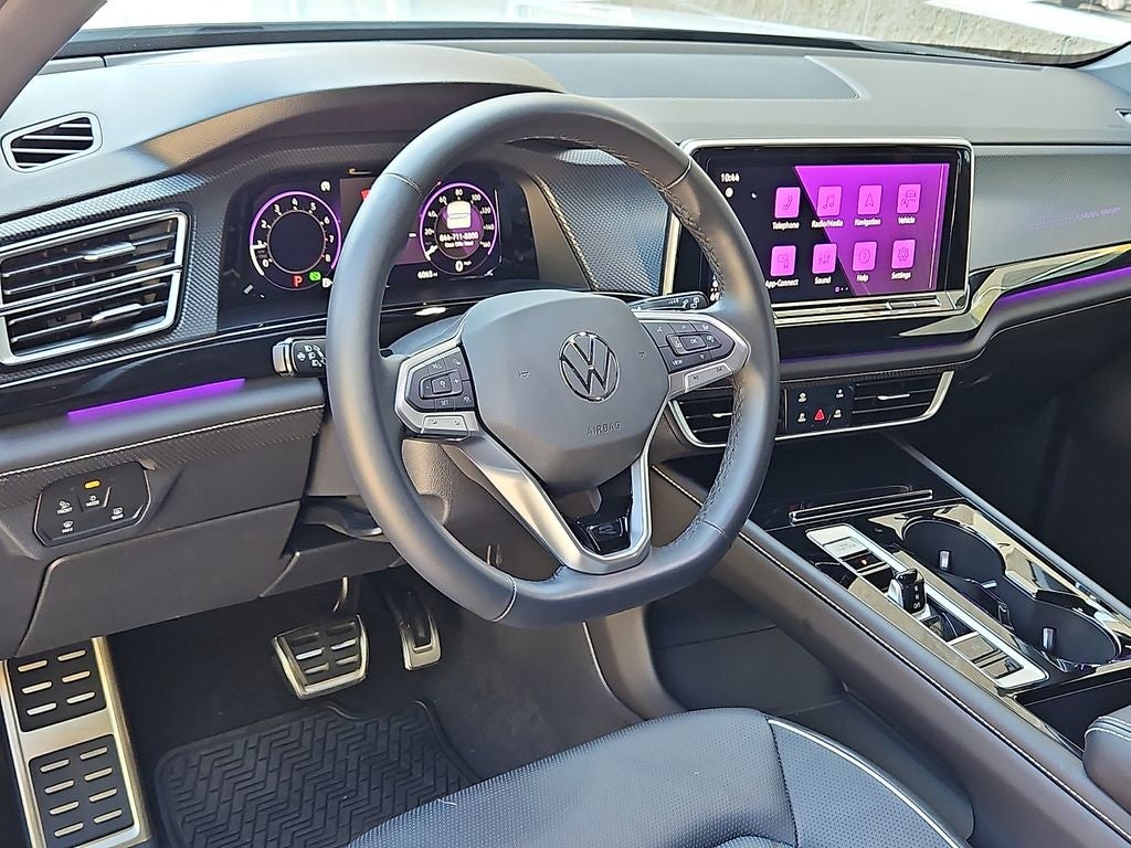 2026 Volkswagen Atlas Cross Sport SEL Premium R-Line