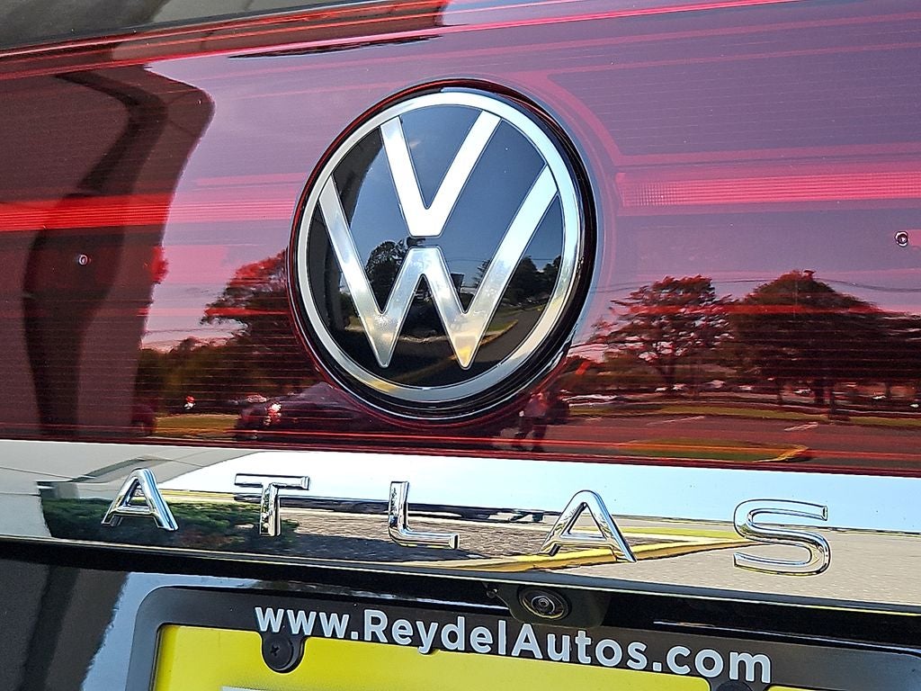2026 Volkswagen Atlas Cross Sport SEL Premium R-Line