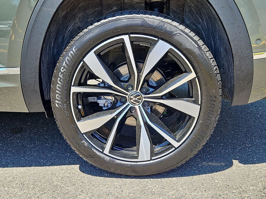 2026 Volkswagen Atlas Cross Sport 2.0T SEL Premium R-Line