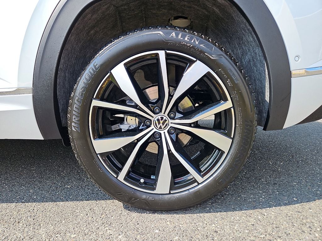 2026 Volkswagen Atlas Cross Sport SEL Premium R-Line