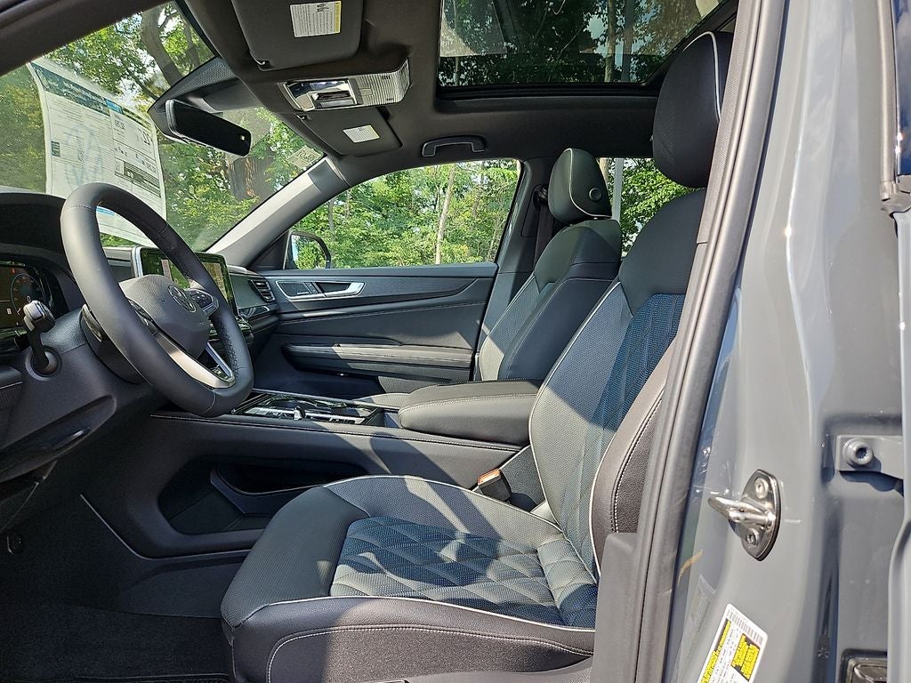 2026 Volkswagen Atlas Cross Sport 2.0T SEL Premium R-Line