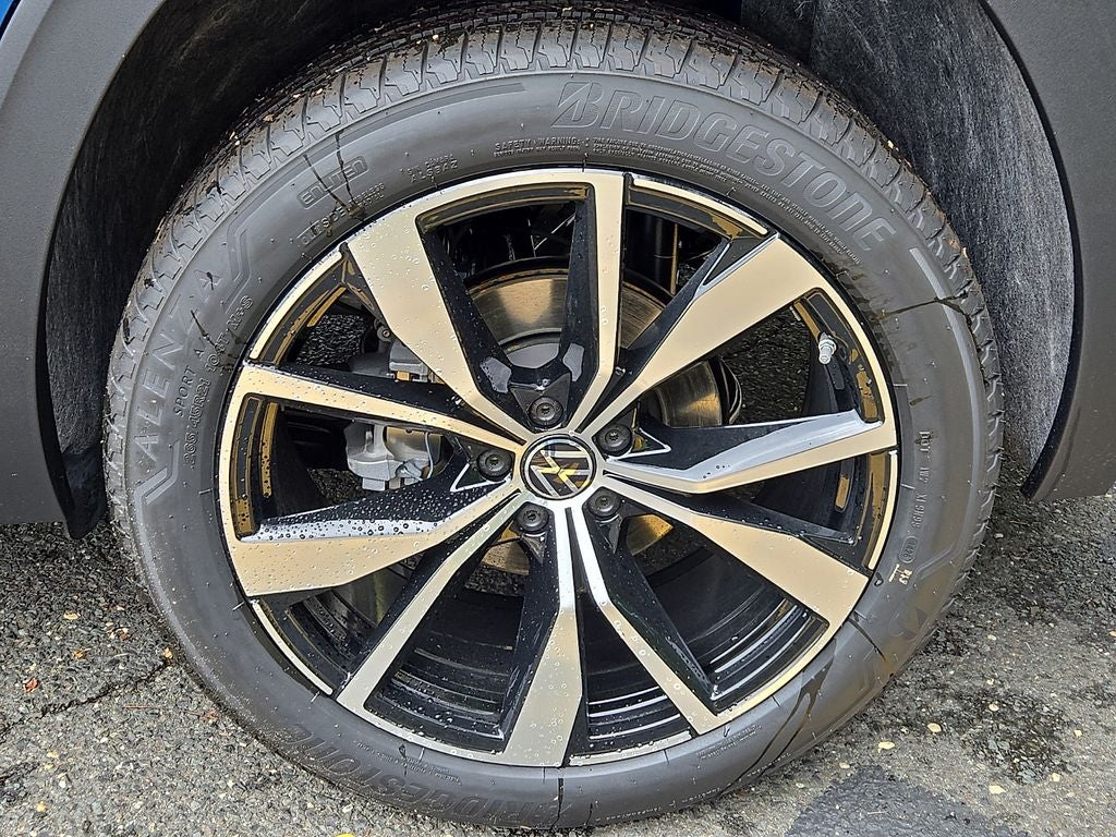 2026 Volkswagen Atlas Cross Sport 2.0T SEL Premium R-Line