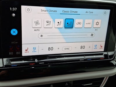 2025 Volkswagen Atlas Cross Sport 2.0T SEL Premium R-Line