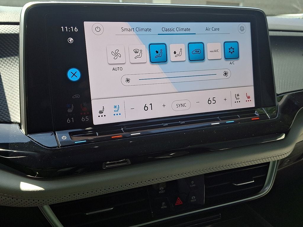 2024 Volkswagen Atlas Cross Sport 2.0T SEL Premium R-Line