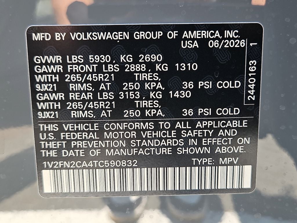 2026 Volkswagen Atlas 2.0T SEL Premium R-Line