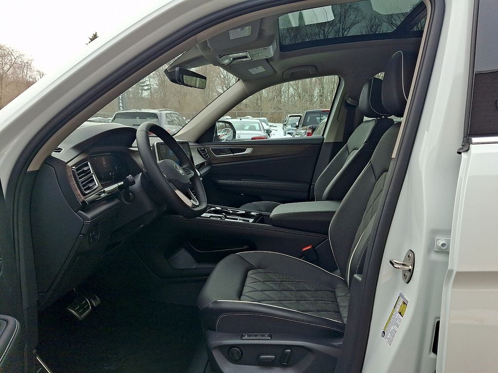 2025 Volkswagen Atlas 2.0T SEL Premium R-Line