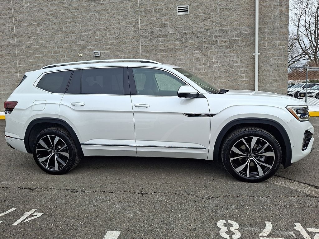 2025 Volkswagen Atlas 2.0T SEL Premium R-Line