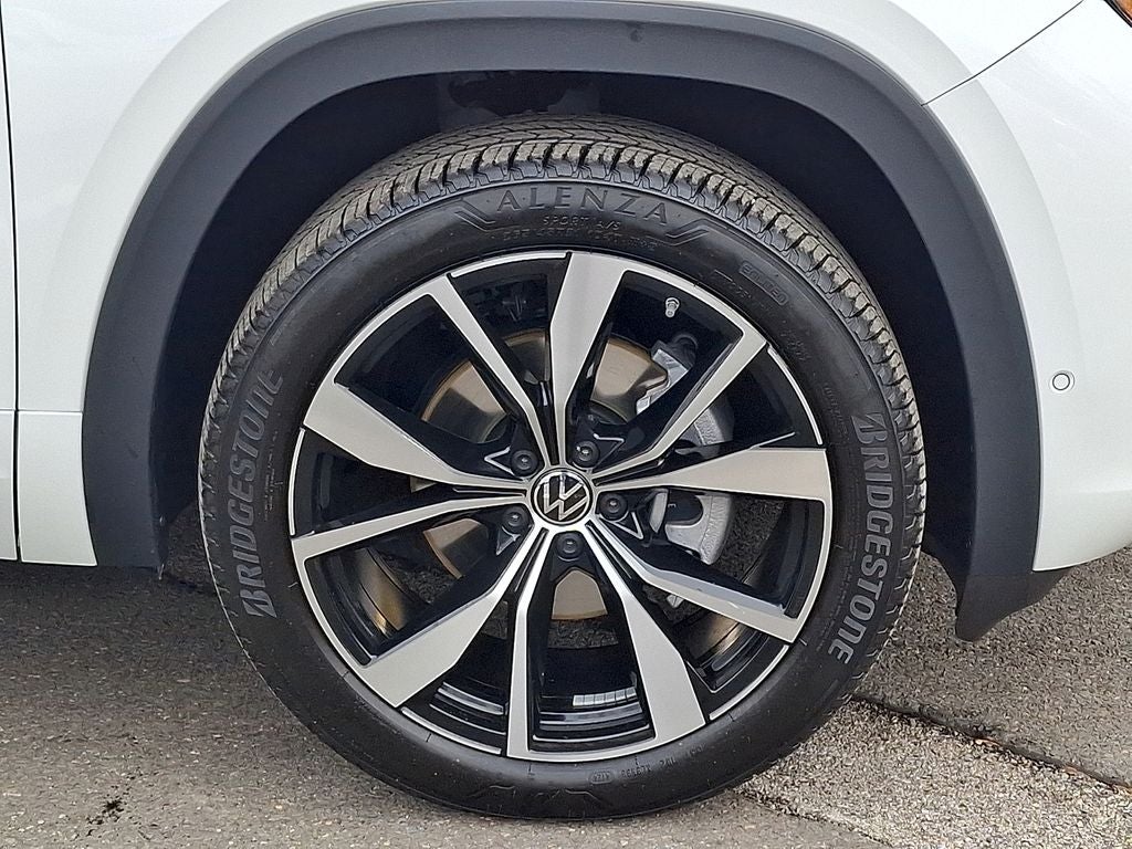 2025 Volkswagen Atlas 2.0T SEL Premium R-Line