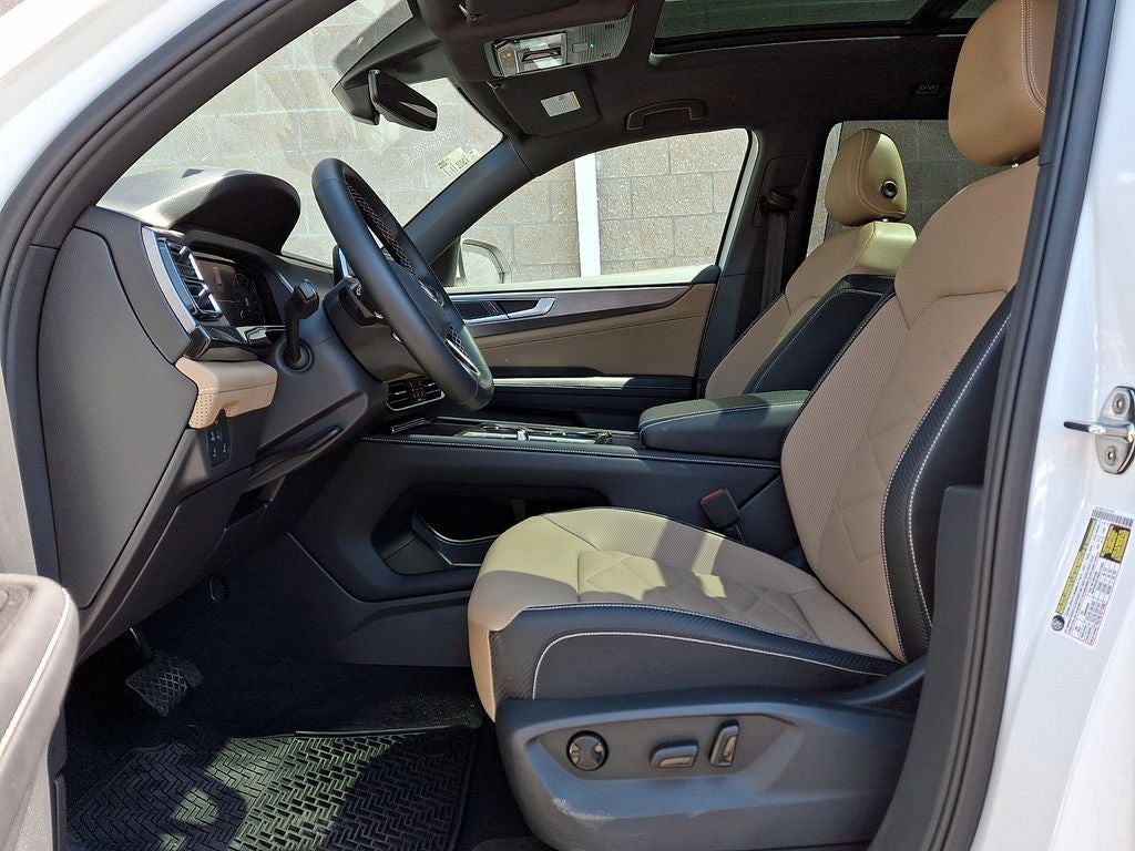 2025 Volkswagen Atlas Cross Sport 2.0T SE w/Technology