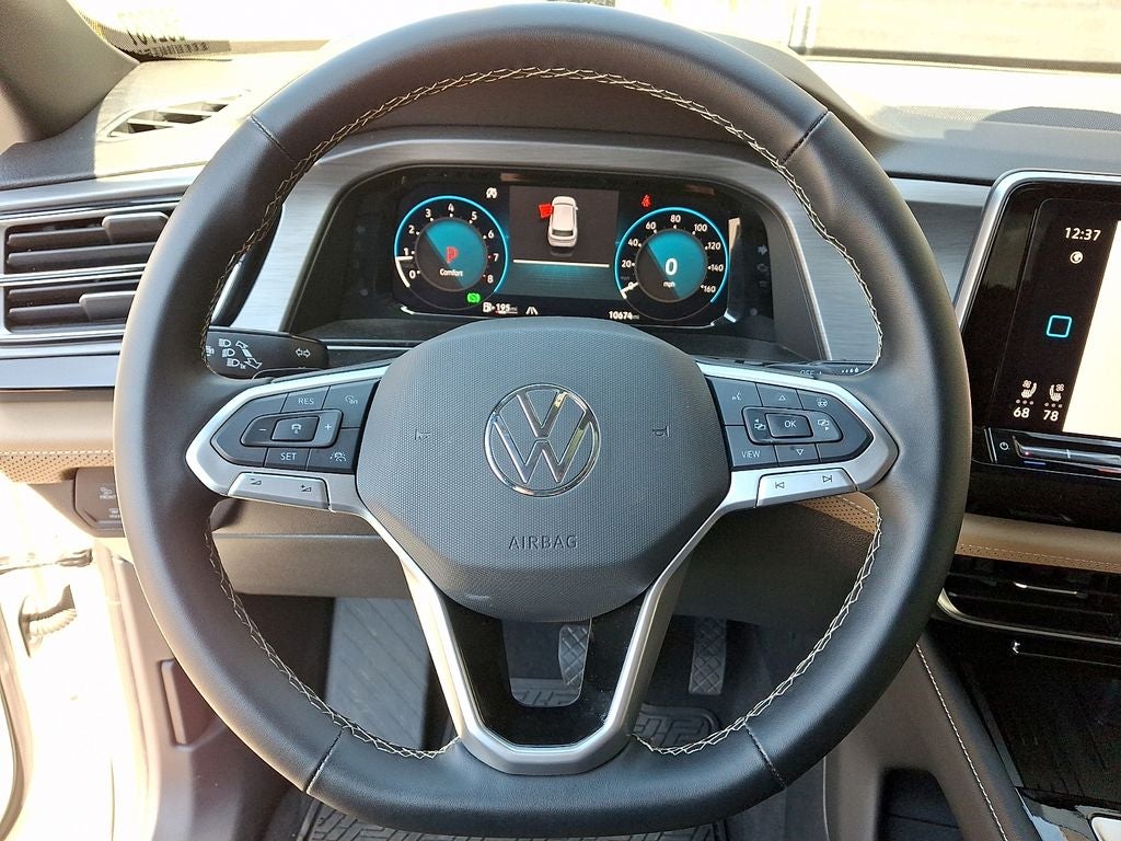 2025 Volkswagen Atlas Cross Sport 2.0T SE w/Technology