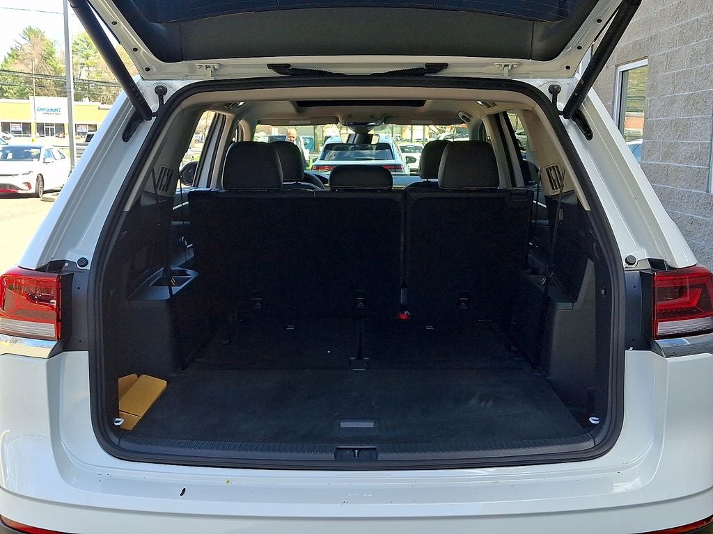 2025 Volkswagen Atlas 2.0T SE w/Technology