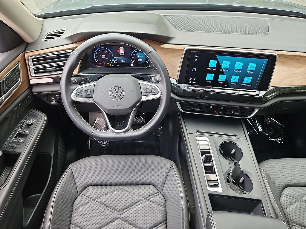 2025 Volkswagen Atlas 2.0T SE