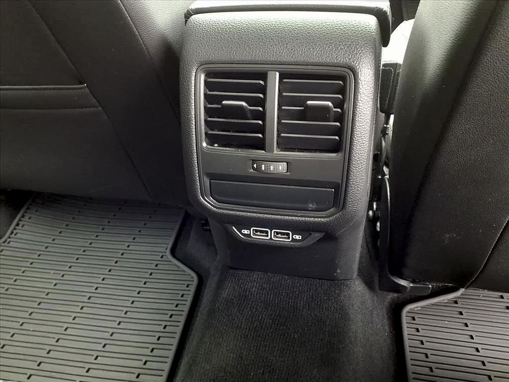 2021 Volkswagen Passat 2.0T R-Line