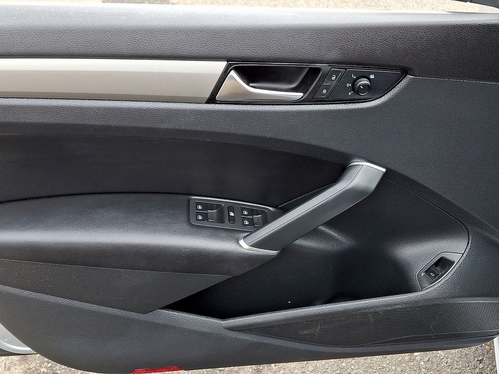 2020 Volkswagen Passat 2.0T SE