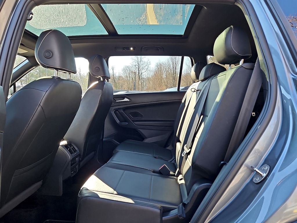 2021 Volkswagen Tiguan 2.0T SE R-Line Black