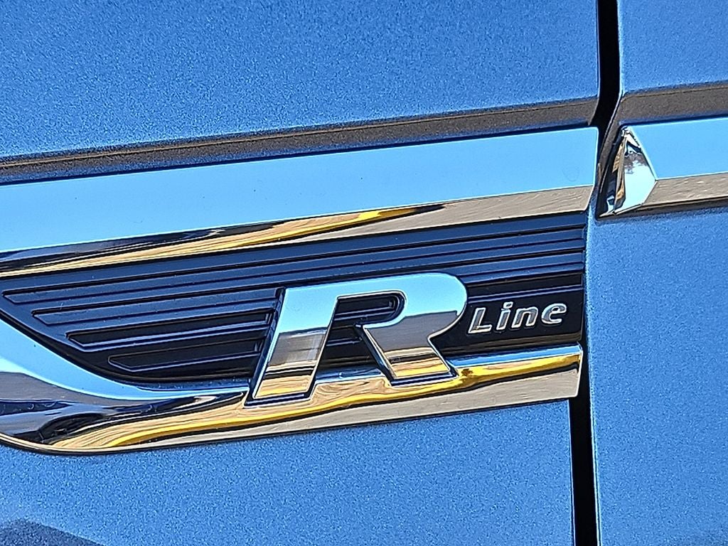 2021 Volkswagen Tiguan 2.0T SE R-Line Black