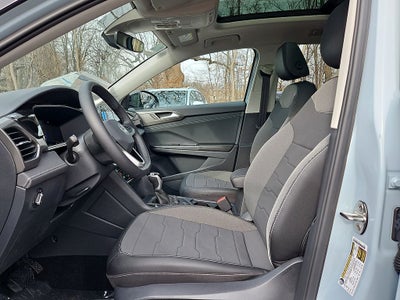 2026 Volkswagen Taos 1.5T SE Black