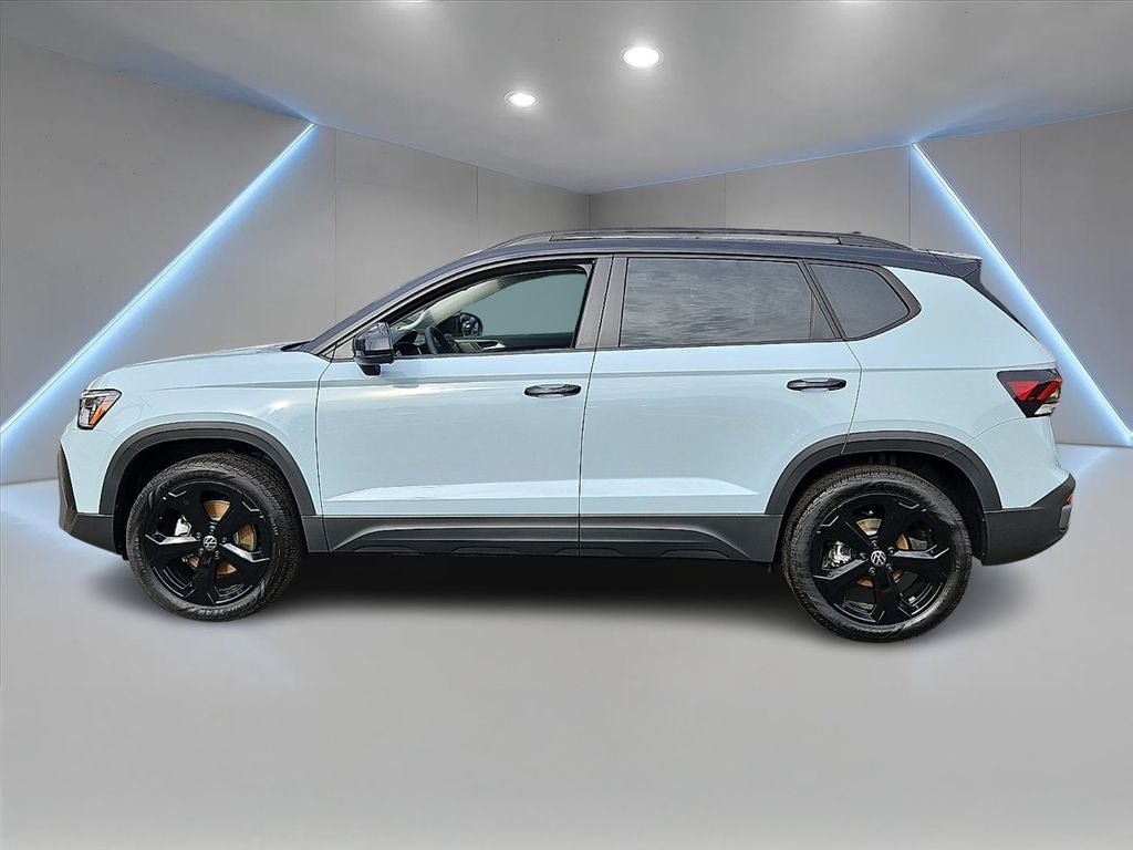 2026 Volkswagen Taos 1.5T SE Black