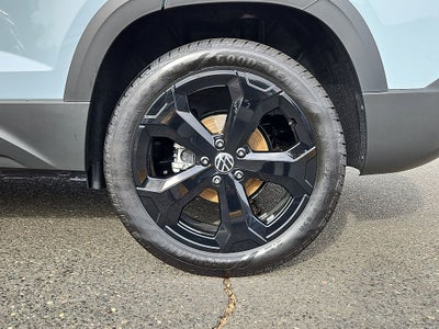 2026 Volkswagen Taos 1.5T SE Black