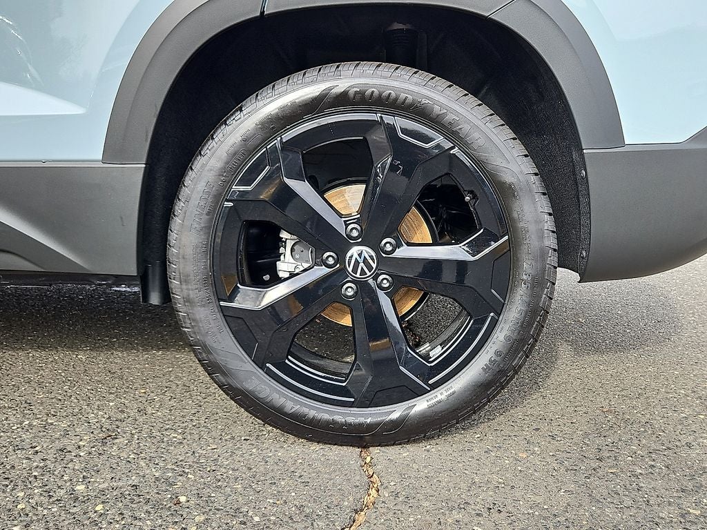 2026 Volkswagen Taos 1.5T SE Black