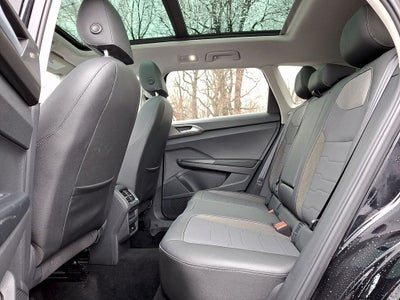 2025 Volkswagen Taos 1.5T SE Black