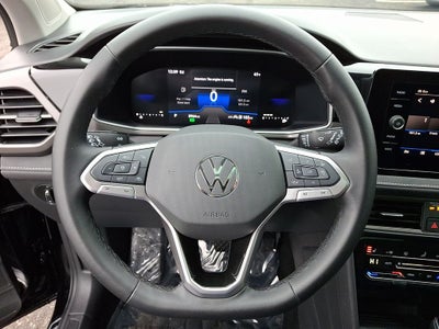 2025 Volkswagen Taos 1.5T SE Black