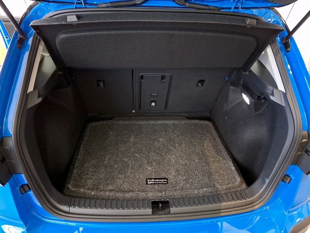 2025 Volkswagen Taos 1.5T SE Black