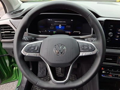2025 Volkswagen Taos 1.5T SE Black