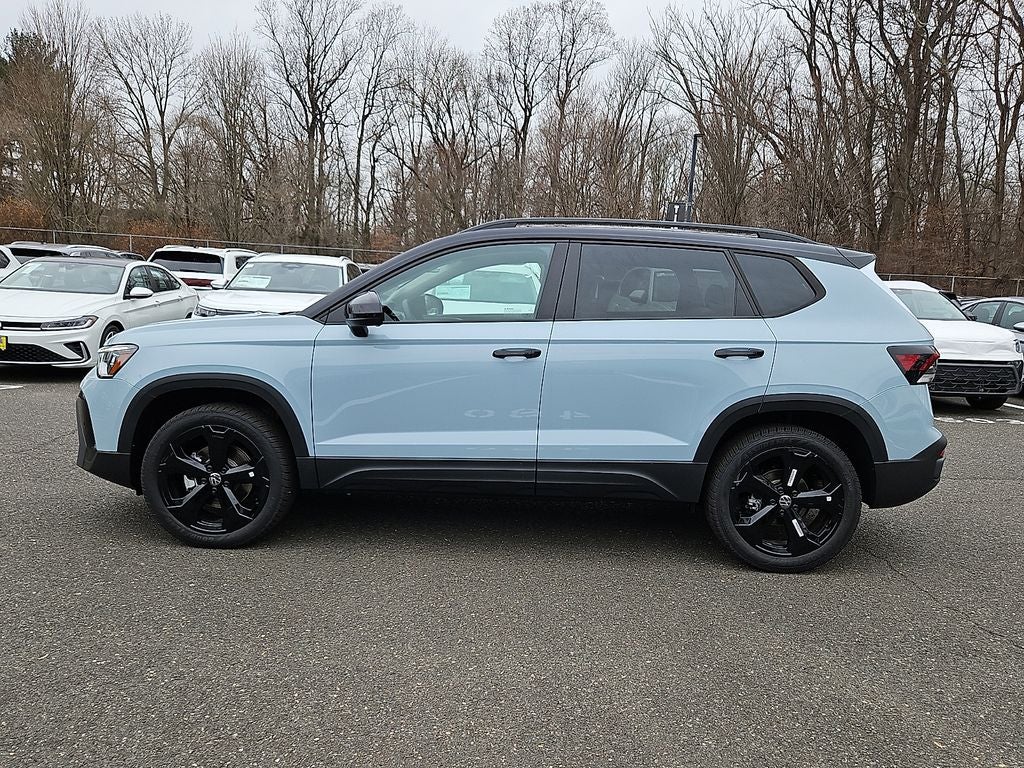 2026 Volkswagen Taos 1.5T SE Black