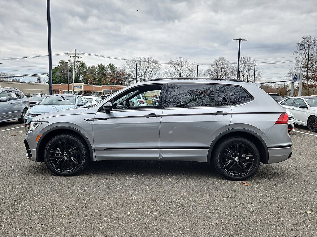 2022 Volkswagen Tiguan 2.0T SE R-Line Black