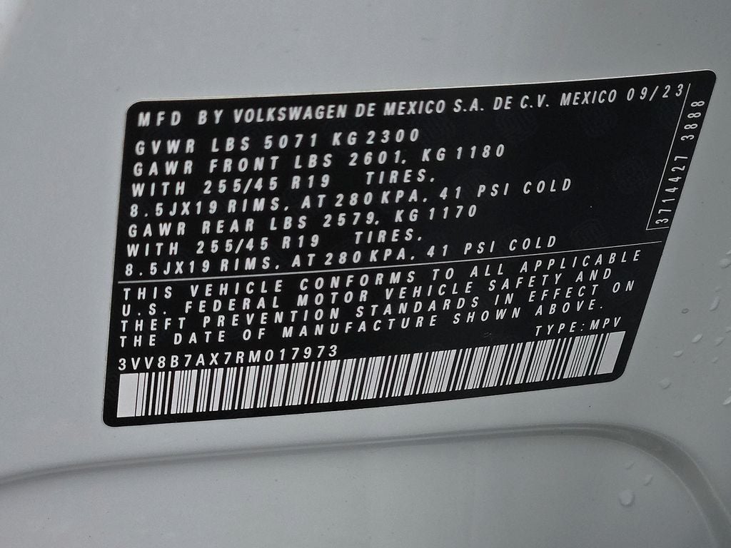 2024 Volkswagen Tiguan 2.0T SE R-Line Black