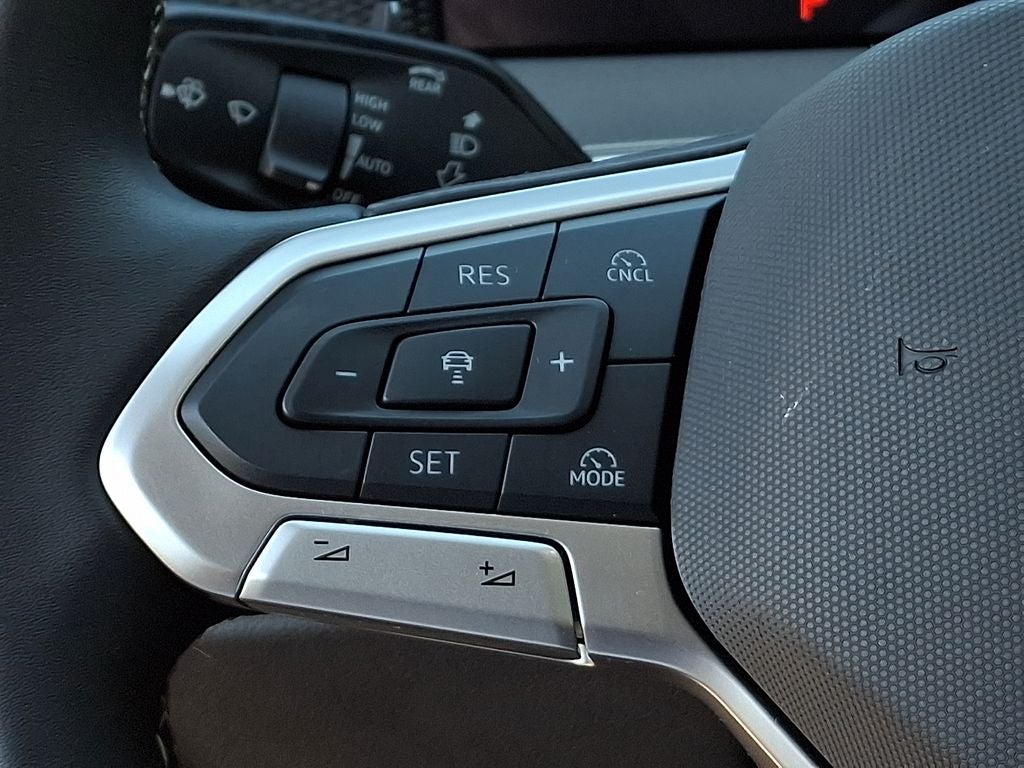 2025 Volkswagen Tiguan 2.0T S