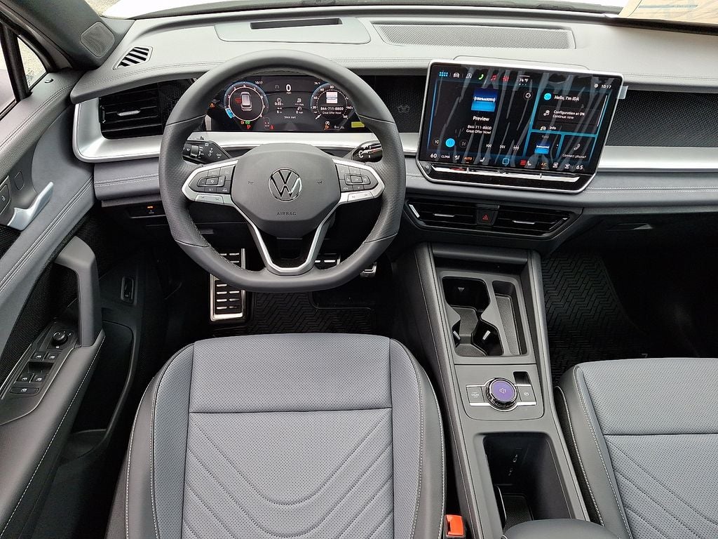 2026 Volkswagen Tiguan 2.0T SE R-Line Black