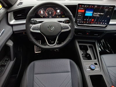 2026 Volkswagen Tiguan 2.0T SE R-Line Black