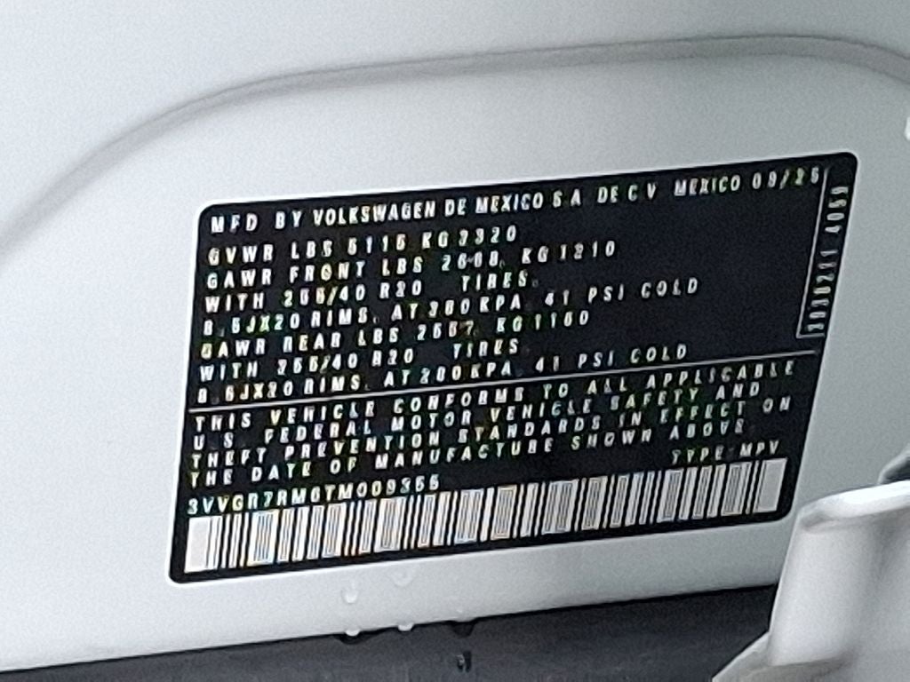 2026 Volkswagen Tiguan 2.0T SE R-Line Black