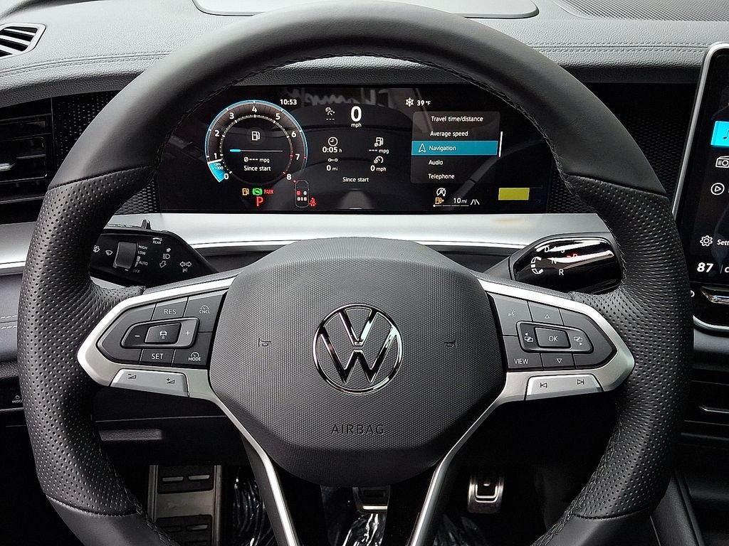 2026 Volkswagen Tiguan 2.0T SE R-Line Black