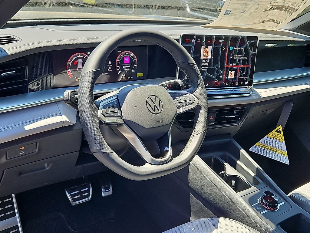 2026 Volkswagen Tiguan 2.0T SE R-Line Black