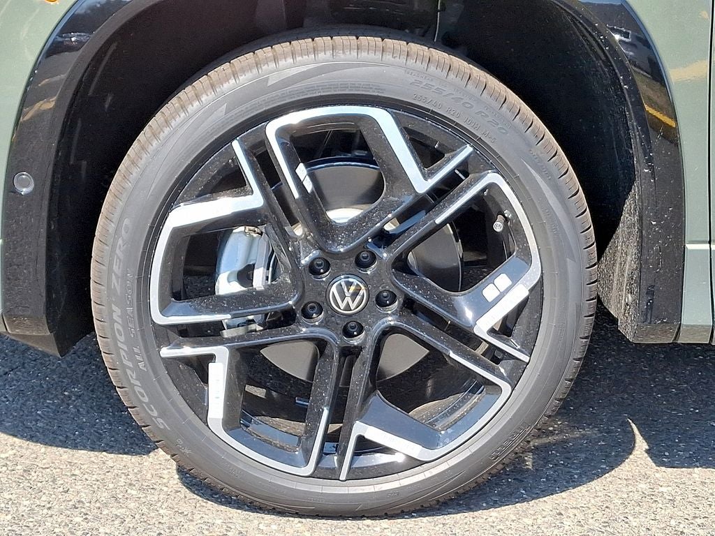 2026 Volkswagen Tiguan 2.0T SEL R-Line Turbo