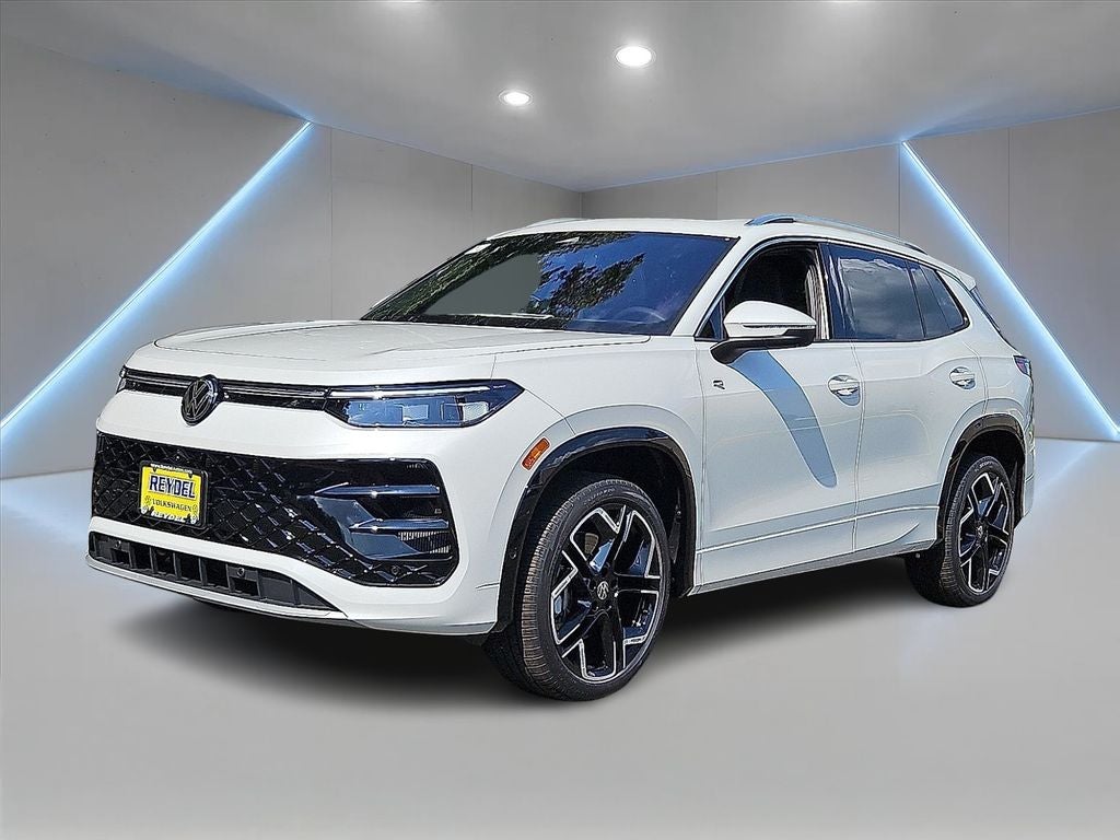 2026 Volkswagen Tiguan 2.0T SEL R-Line