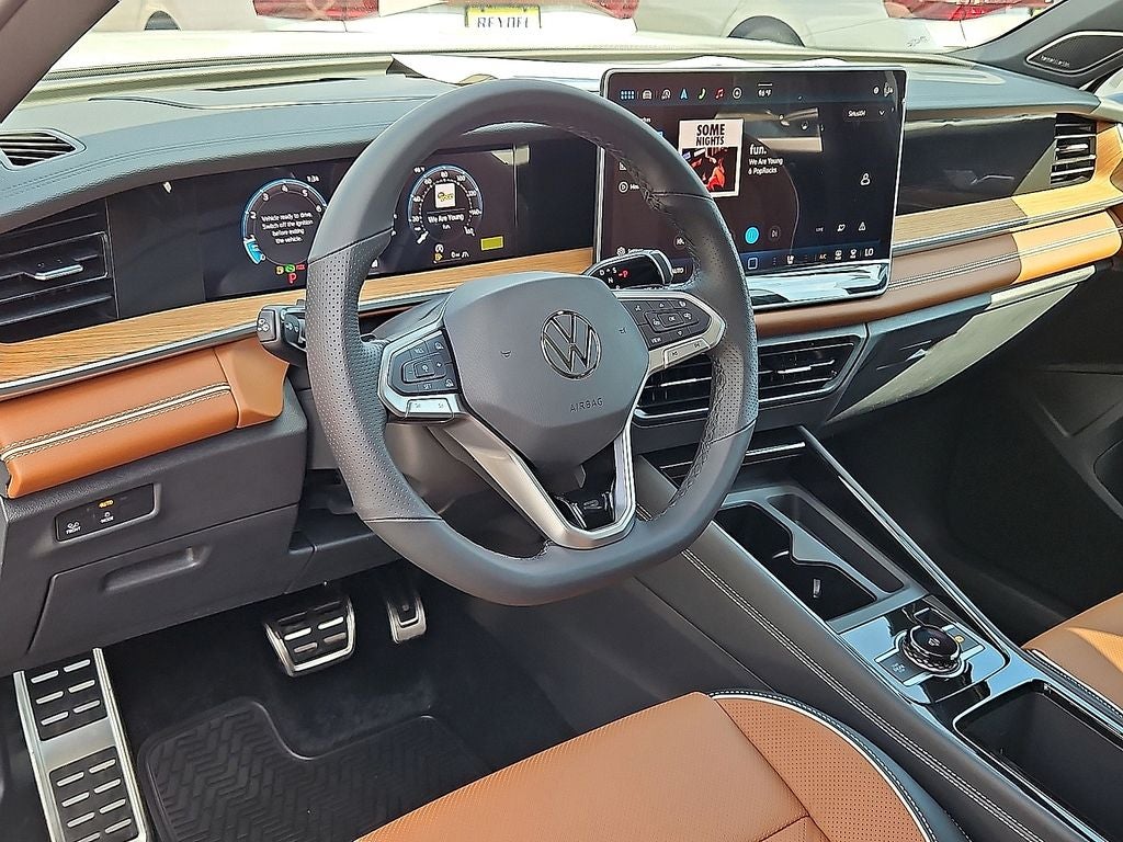 2026 Volkswagen Tiguan 2.0T SEL R-Line