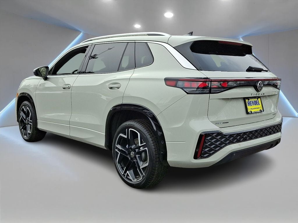 2026 Volkswagen Tiguan 2.0T SEL R-Line Turbo