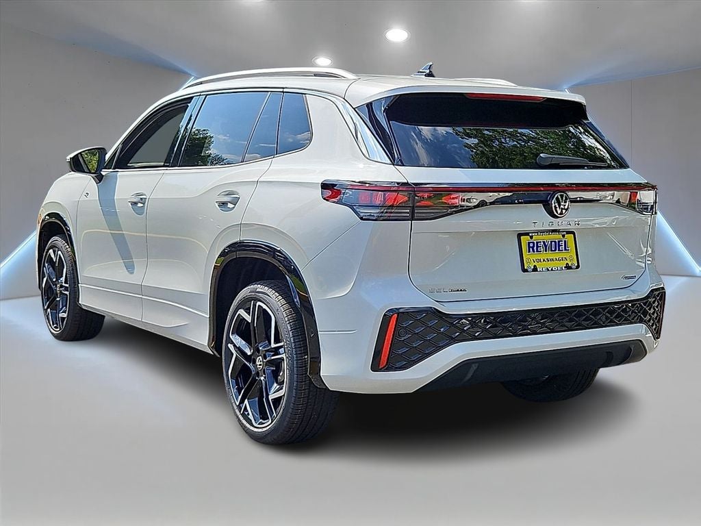 2026 Volkswagen Tiguan 2.0T SEL R-Line Turbo