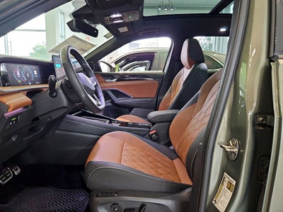 2026 Volkswagen Tiguan 2.0T SEL R-Line