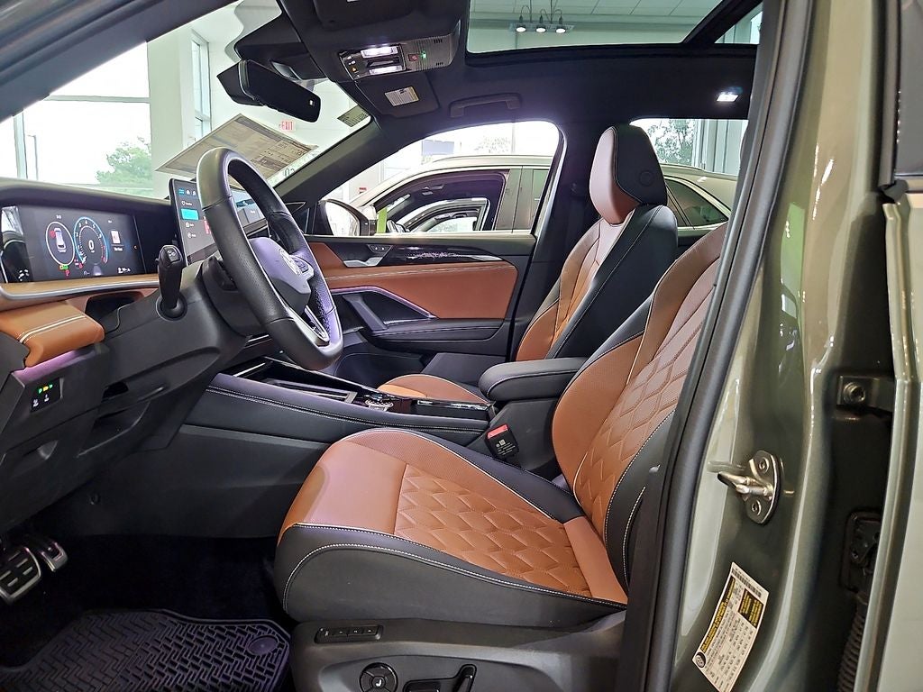 2026 Volkswagen Tiguan 2.0T SEL R-Line